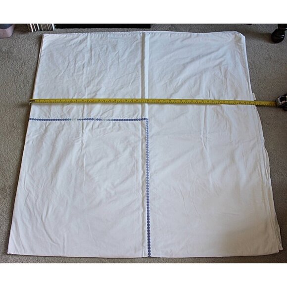 Pottery Barn PBTeen - Pop Dot Duvet Cover in White + Purple, size Queen - Picture 6 of 8